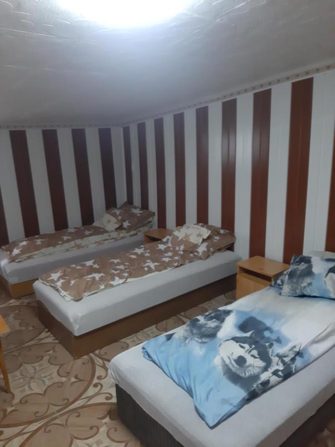 Viktoria Vendeghaz Appartement Miskolc Kamer foto