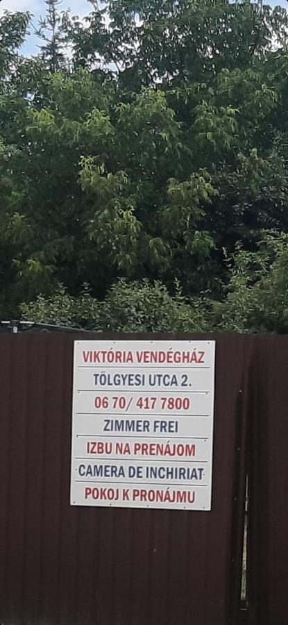 Viktoria Vendeghaz Appartement Miskolc Buitenkant foto